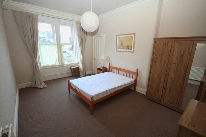 2 Bedroom Flat To Rent In Westfield Street, Gorgie, Edinburgh, EH11