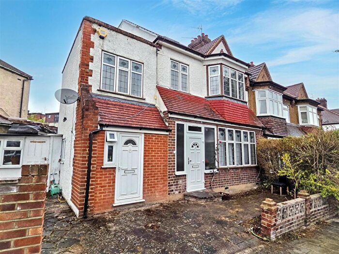 5 Bedroom Semi Detached House For Sale In Polsted Road, London, SE6