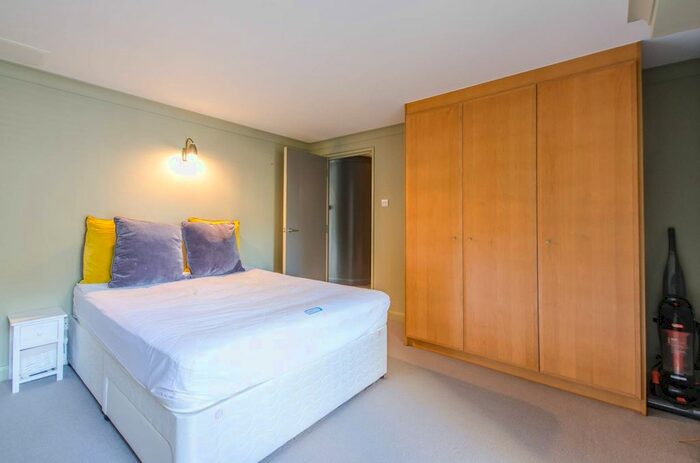 2 Bedroom Flat To Rent In Bermondsey Wall West, Bermondsey, London, SE16