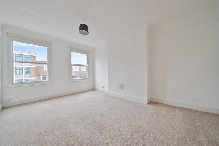 2 Bedroom Flat To Rent In London Road, Bromley, BR1