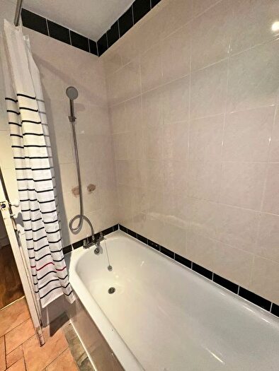 3 Bedroom Flat To Rent In Hornsey Lane, London, N6