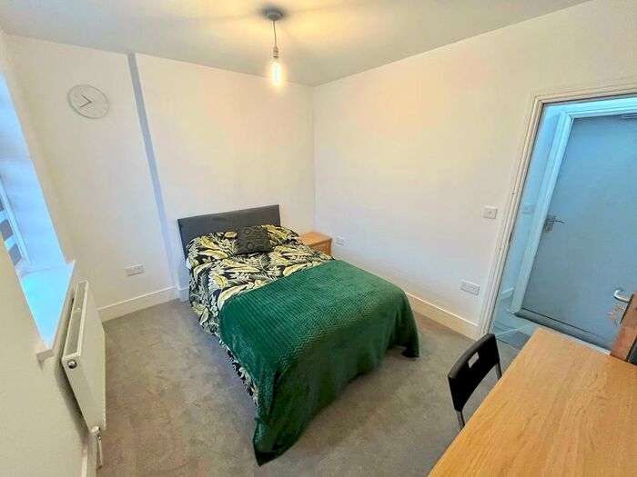 2 Bedroom Private Hall To Rent In Dunkeld Street, Lancaster, LA1
