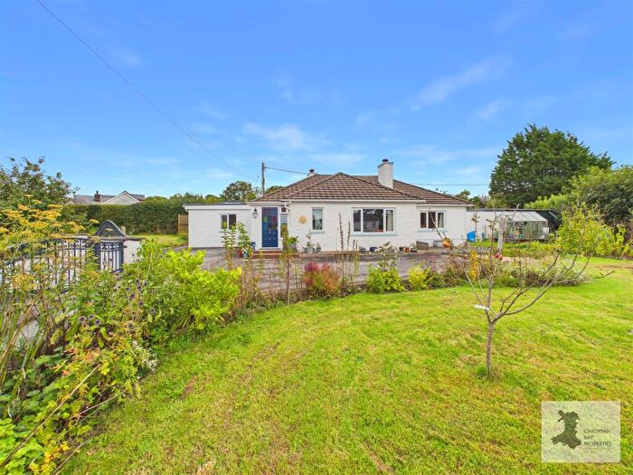 3 Bedroom Detached Bungalow For Sale In Capel Iwan, Newcastle Emlyn, SA38