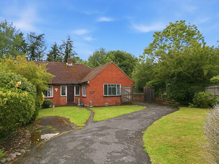 2 Bedroom Bungalow For Sale In North Street, Winkfield, SL4