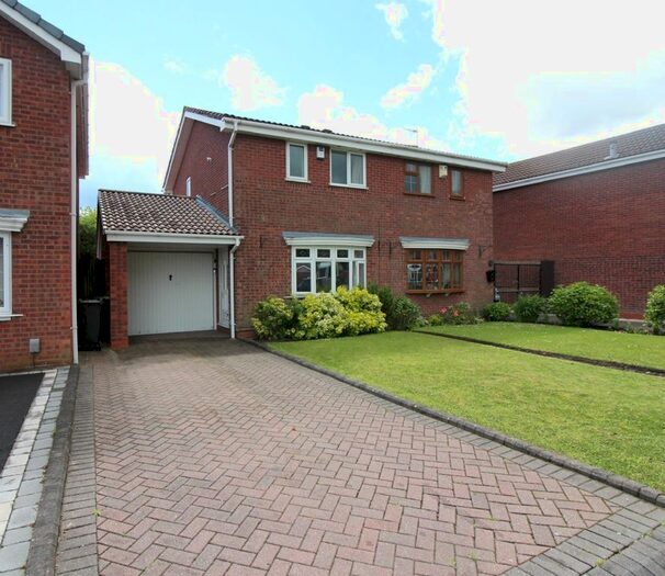 2 Bedroom Semi-Detached House To Rent In Green Meadow Road, Willenhall, WV12