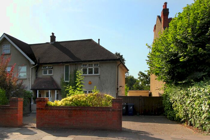 3 Bedroom Semi-Detached House To Rent In Marchwood Crescent, London, W5