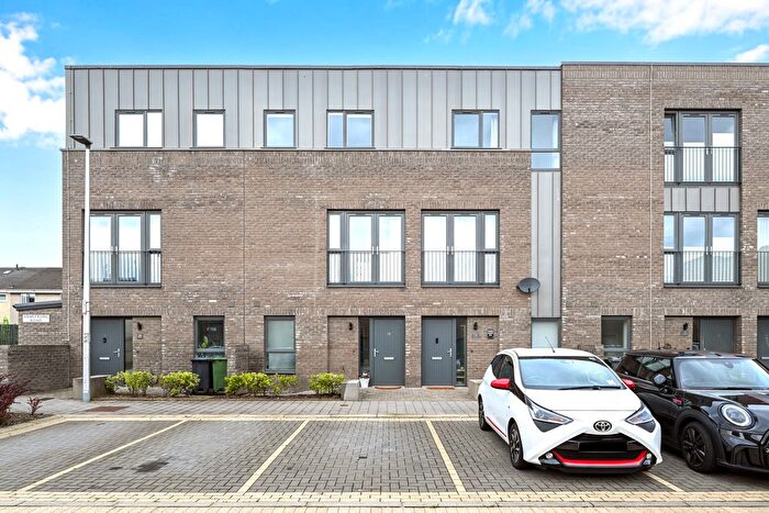 3 Bedroom Town House For Sale In Armstrong Road, Longstone, Edinburgh, EH14