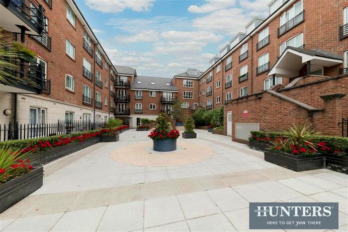 2 Bedroom Flat To Rent In Brentford Lock, Brentford, TW8