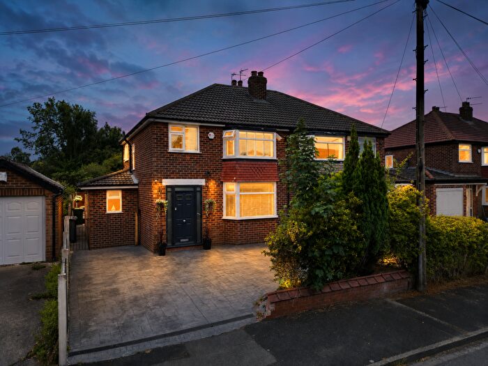 3 Bedroom Semi-Detached House For Sale In Cherry Lane, Sale, Trafford, M33