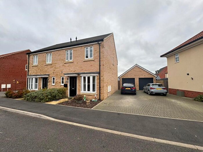 2 Bedroom Semi-Detached House For Sale In Smallcroft Crescent, Wymondham, NR18