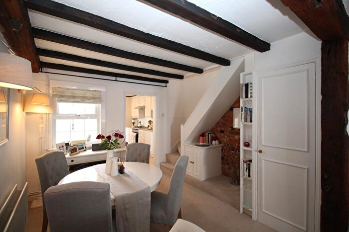 2 Bedroom Cottage To Rent In Ferry Road Bray Maidenhead, SL6