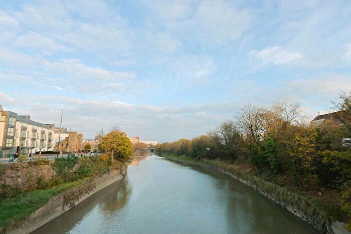 2 Bedroom Flat To Rent In Anchorage, Gaol Ferry Steps, Bristol, BS1