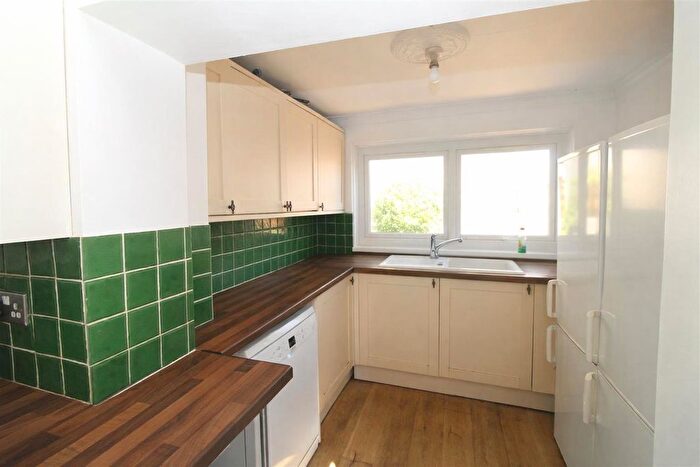 6 Bedroom Property To Rent In Plasnewydd Place, Roath, Cardiff, CF24