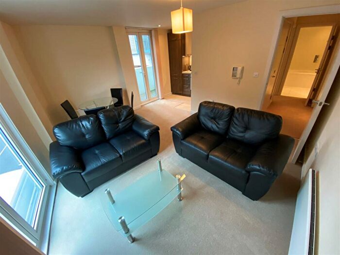 2 Bedroom Apartment To Rent In Spectrum, Block, Blackfriars Road, M3