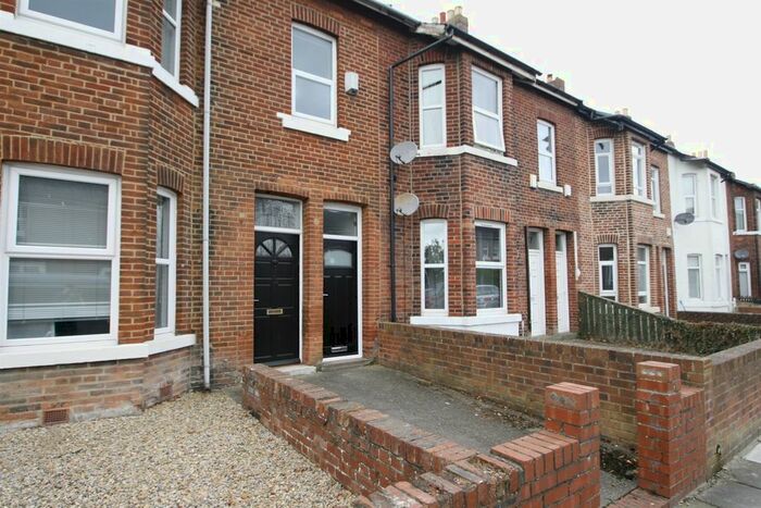 3 Bedroom Flat To Rent In Spencer Street, Heaton, Newcastle Upon Tyne, NE6