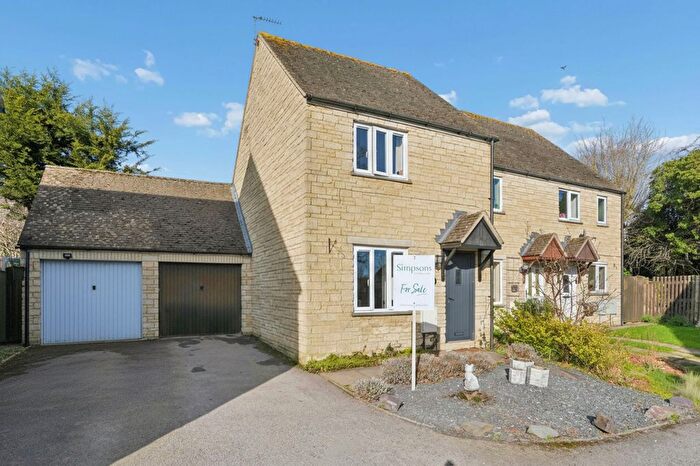 2 Bedroom Semi-detached House For Sale In Eton Close, Witney, OX28
