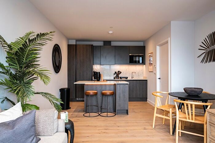 1 Bedroom Flat To Rent In North Quay, Hayle, TR27