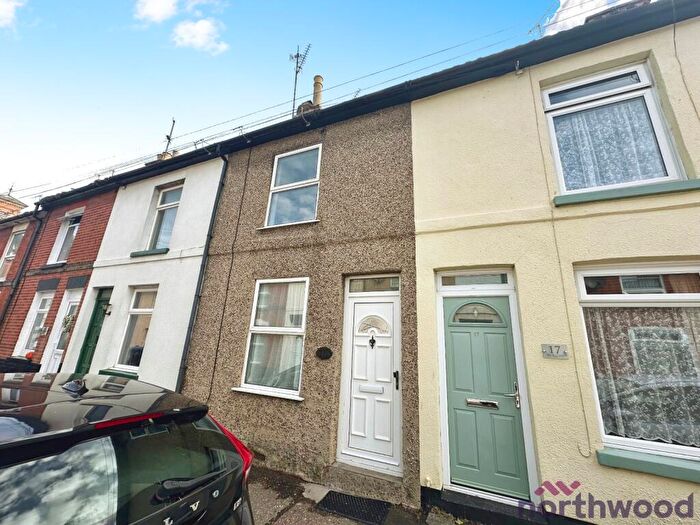 2 Bedroom Terraced House To Rent In Hordle Street, Harwich, CO12