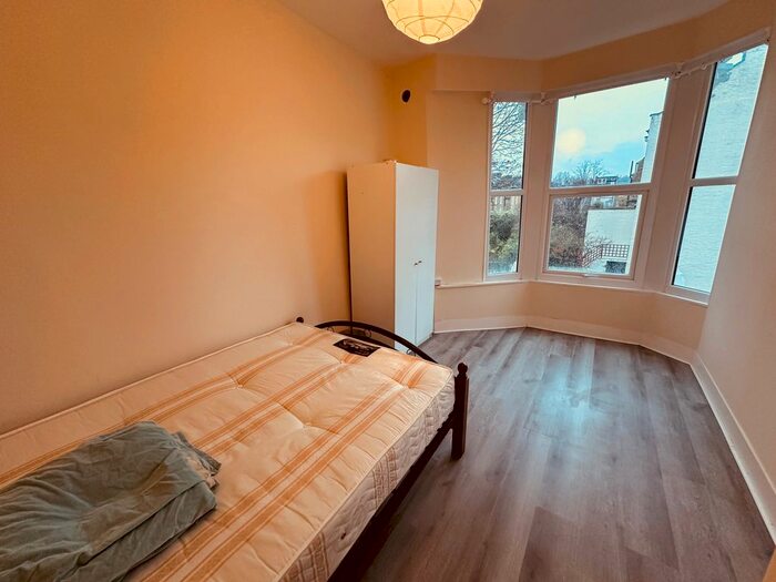 2 Bedroom Flat To Rent In Poets Road, London, N5