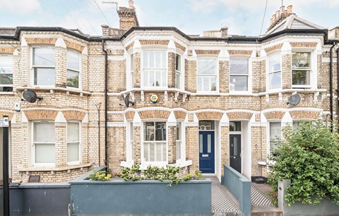 4 Bedroom Terraced House To Rent In Kimberley Road, Stockwell, SW9