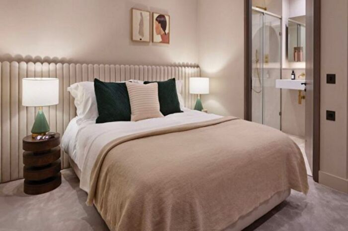 1 Bedroom Flat To Rent In Cosway Street, London, NW1