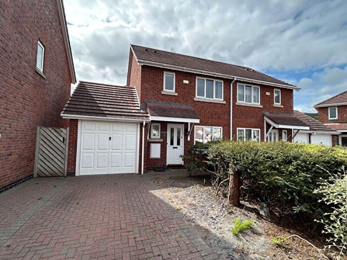 4 Bedroom Semi-Detached House For Sale In Gwynt Y Mor, Conwy, LL32