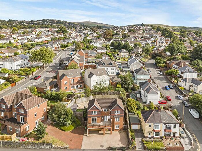 5 Bedroom Detached House For Sale In Cimla Court, Neath, SA11