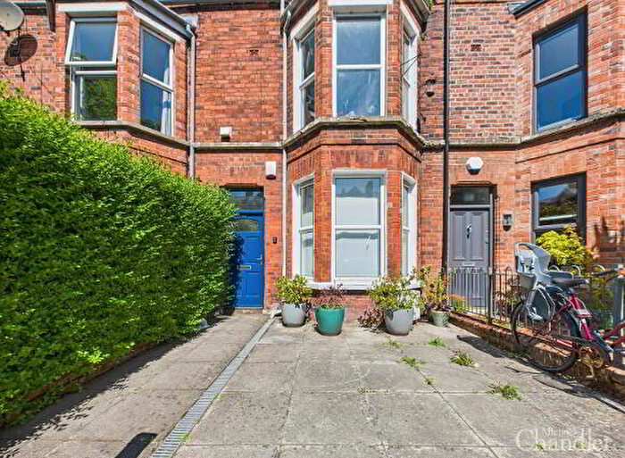1 Bedroom Studio Apartments To Rent In Delhi Street, Belfast, BT7