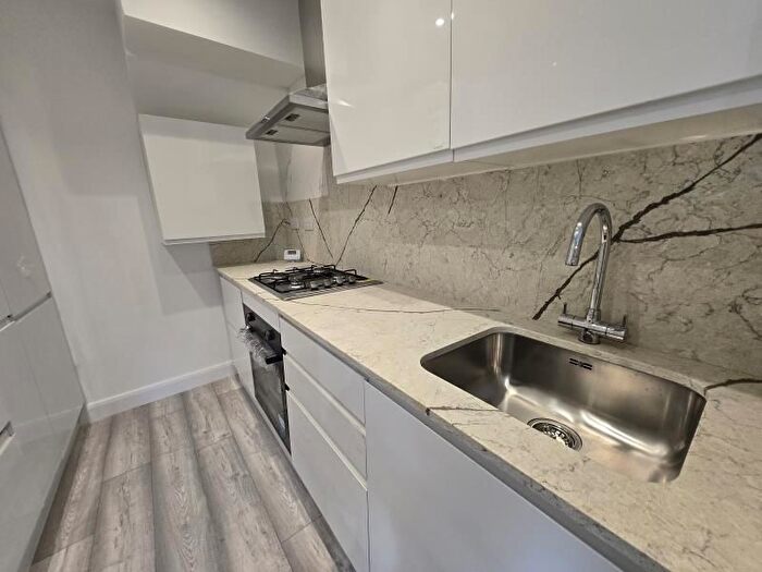 3 Bedroom Property To Rent In Lingfield Gardens, Edmonton, N9