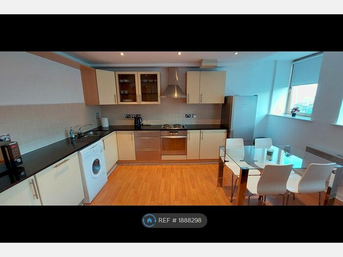 2 Bedroom Flat To Rent In Bothwell Street, Glasgow, G2