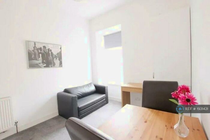 2 Bedroom Flat To Rent In Dumbarton Road, Glasgow, G11