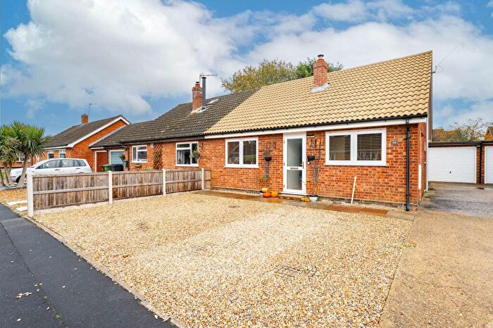 2 Bedroom Semi-Detached Bungalow For Sale In Hall Road, Bawdeswell, NR20