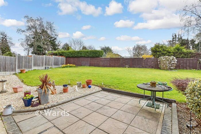 5 Bedroom Detached House For Sale In Juniper Close, Maidstone, Kent, ME16