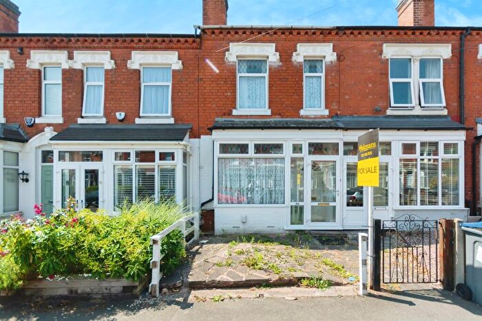 3 Bedroom Terraced House For Sale In Earls Court Road, Birmingham, B17