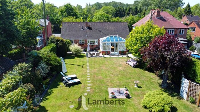 3 Bedroom Detached Bungalow For Sale In Birmingham Road, Mappleborough Green, B80