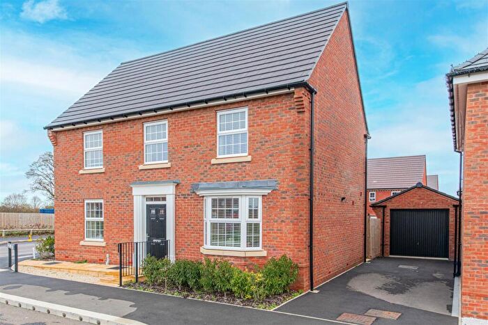 4 Bedroom Detached House For Sale In Scafell Road, Barton Seagrave, Kettering, NN15