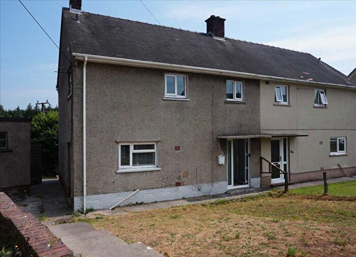 3 Bedroom Semi-Detached House To Rent In Troed Y Bryn, Upper Tumble, Llanelli, SA14