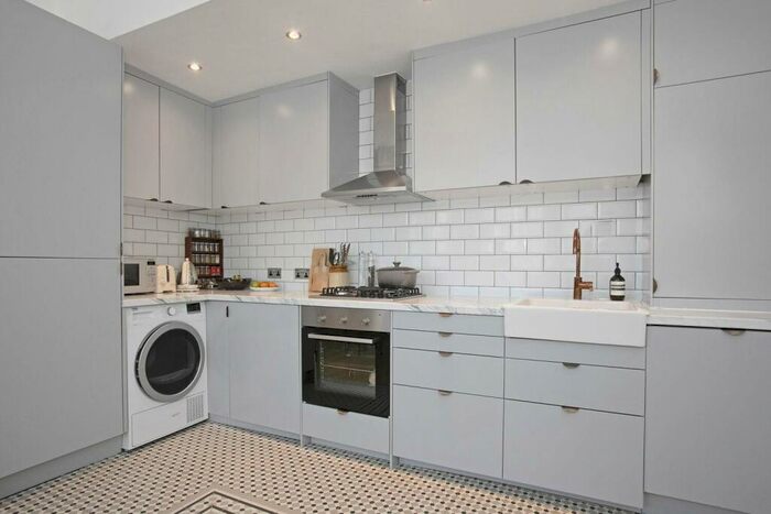 1 Bedroom Apartment To Rent In Anerley Park, Anerley, London, SE20