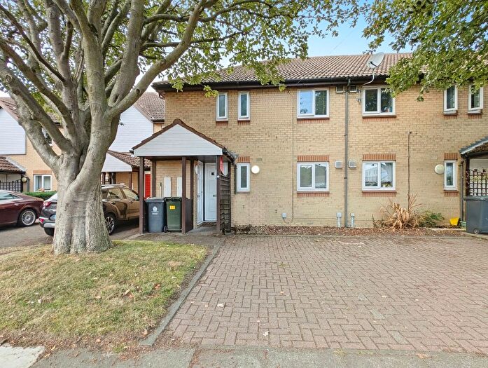 1 Bedroom Flat For Sale In Langley Mere, Forest Hall, Newcastle Upon Tyne, Tyne And Wear, NE12