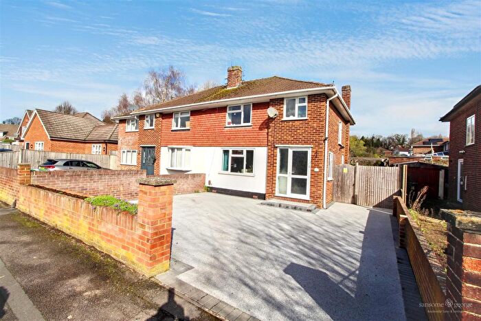 3 Bedroom Semi Detached House For Sale In Hogarth Avenue, Tilehurst, Reading, RG30