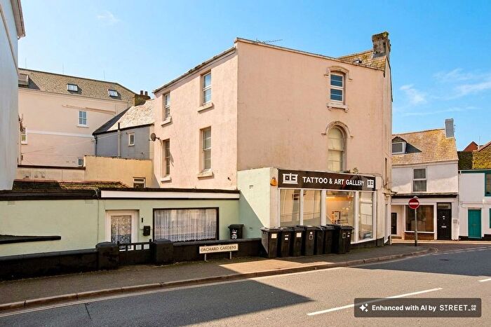 2 Bedroom Maisonette For Sale In Fore Street, Teignmouth, TQ14