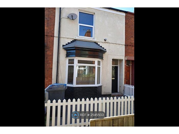 2 Bedroom Terraced House To Rent In Henley Avenue, Hull, HU9