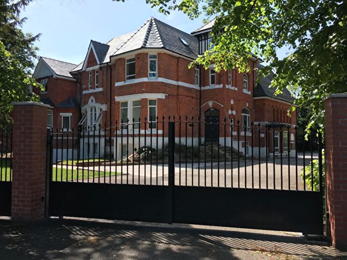 2 Bedroom Flat To Rent In Flat, Burnage Lane, Manchester, M19