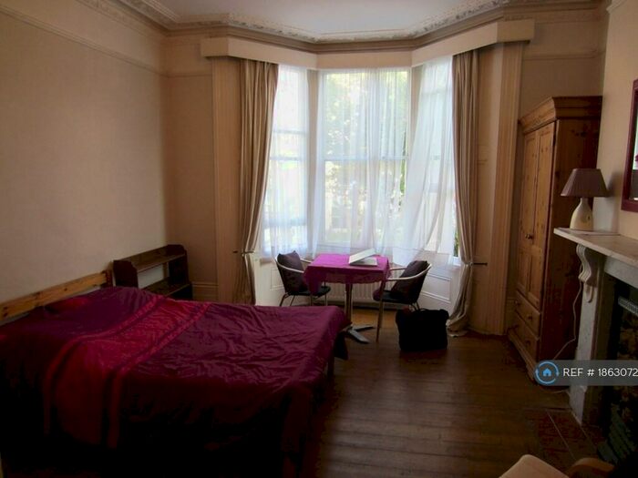 Studio To Rent In Springfield Road, Brighton, BN1