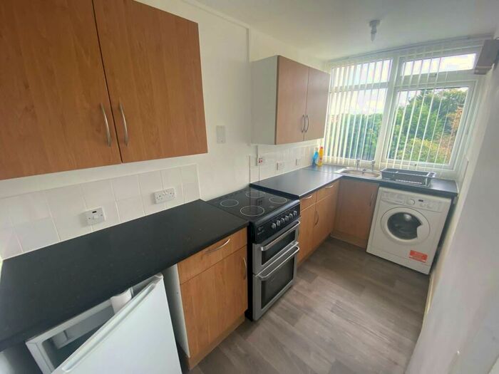 1 Bedroom Flat To Rent In Hornby Court, Bromborough, CH62
