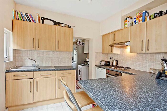 5 Bedroom Semi-Detached House To Rent In Worthington Road, Surbiton, KT6