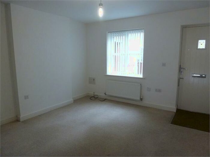 2 Bedroom Town House To Rent In Allen Green Close, Radcliffe, Manchester, M26
