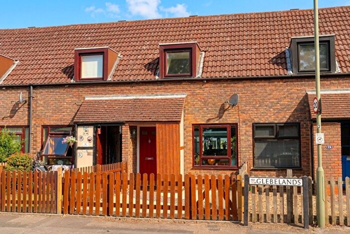 1 Bedroom Terraced House To Rent In Glebelands, West Molesey, KT8
