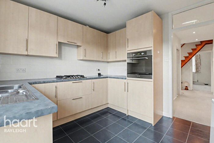 2 Bedroom Semi Detached House For Sale In Tudor Road, Leigh-On-Sea, SS9