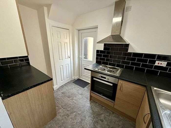 2 Bedroom End Of Terrace House To Rent In Cedar Grove, Skelmersdale, WN8